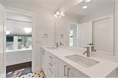 610 W 33rd Street, Austin, TX 78705 - Photo 9