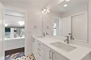 610 W 33rd St, Austin, TX 78705 - Photo 9