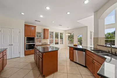 12529 Rush Creek Lane, Austin, TX 78732 - Photo 11
