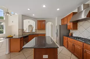 12529 Rush Creek Ln, Austin, TX 78732 - Photo 11