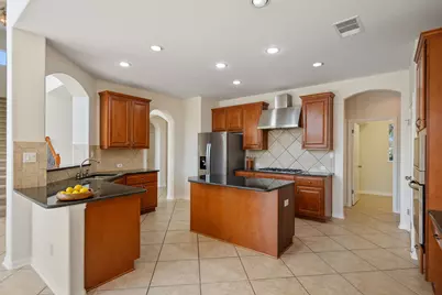 12529 Rush Creek Lane, Austin, TX 78732 - Photo 9