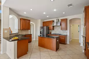 12529 Rush Creek Ln, Austin, TX 78732 - Photo 9