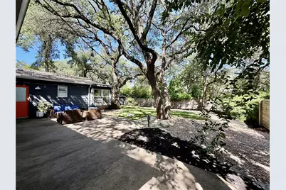 435 Brady Lane, Austin, TX 78746 - Photo 7