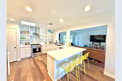 435 Brady Lane, Austin, TX 78746 - Photo 11