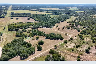 305 Hidden Oaks Lane, Liberty Hill, TX 78642 - Photo 35