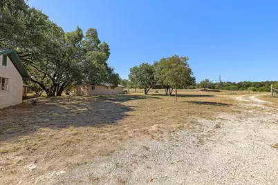 305 Hidden Oaks Lane, Liberty Hill, TX 78642 - Photo 33