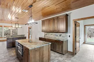 20603 Ridgeview Rd, Lago Vista, TX 78645 - Photo 15