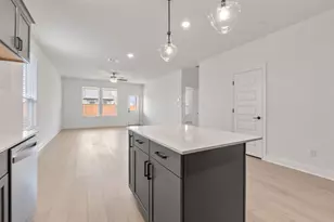 13312 Lapoynor St, Manor, TX 78653 - Photo 9