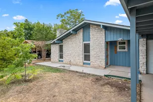 1703 New York Ave, Austin, TX 78702 - Photo 5