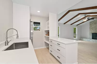 1703 New York Avenue, Austin, TX 78702 - Photo 1