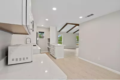 1703 New York Avenue, Austin, TX 78702 - Photo 13