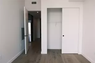 610 Davis St, Austin, TX 78701 - Photo 5