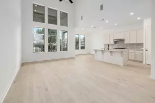 112 Red Camella Dr, Georgetown, TX 78628 - Photo 9