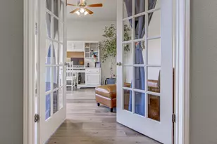 208 Kettleman Ln N, Austin, TX 78717 - Photo 5