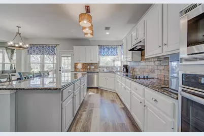 208 Kettleman Lane N, Austin, TX 78717 - Photo 17