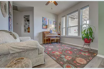 208 Kettleman Lane N, Austin, TX 78717 - Photo 7