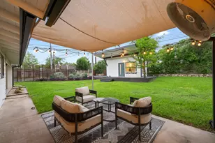 1723 Fawn Dr, Austin, TX 78741 - Photo 21