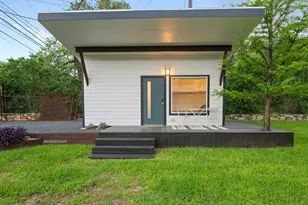 1723 Fawn Dr, Austin, TX 78741 - Photo 31