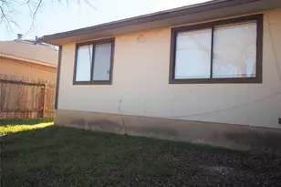 1403 Hermitage Dr, Round Rock, TX 78681 - Photo 3