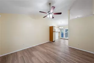 1015 E Yager Ln, Austin, TX 78753 - Photo 9