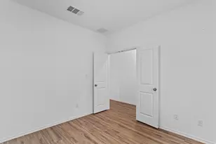 102 Coyote Mountain Cv, Georgetown, TX 78628 - Photo 3