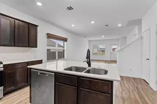 102 Coyote Mountain Cv, Georgetown, TX 78628 - Photo 7