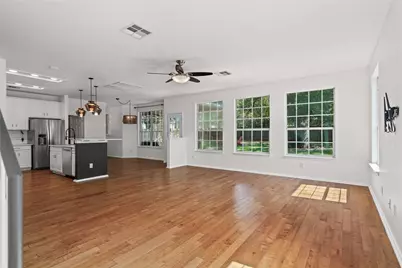 10605 Lindshire Lane, Austin, TX 78748 - Photo 7