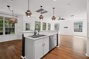 10605 Lindshire Ln, Austin, TX 78748 - Photo 13