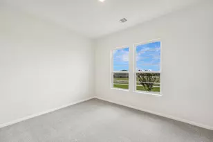 8601 Dongan Dr, Austin, TX 78744 - Photo 23