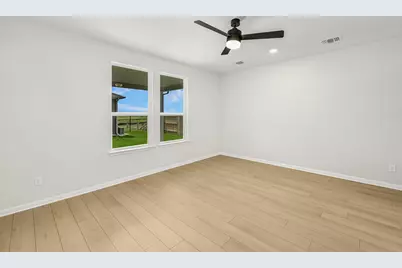 8601 Dongan Drive, Austin, TX 78744 - Photo 11