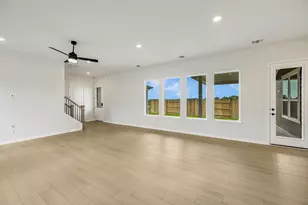 8601 Dongan Dr, Austin, TX 78744 - Photo 7