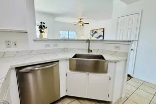 2320 Gracy Farms Ln, Austin, TX 78758 - Photo 1