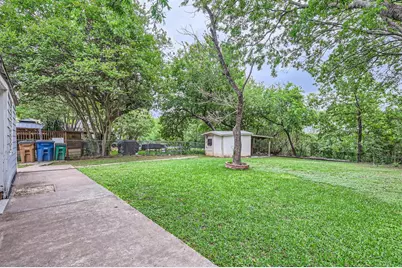 1313 Perez Street, Austin, TX 78721 - Photo 5