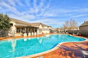 2105 Town Centre Dr, Round Rock, TX 78664 - Photo 19