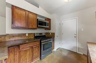 723 Shade Tree Dr, Austin, TX 78748 - Photo 9