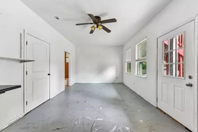 2003 E 9th Street, Austin, TX 78702 - Photo 17