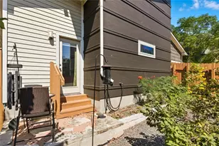 2007 S L Davis Ave, Austin, TX 78702 - Photo 23