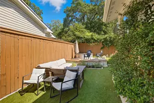 2007 S L Davis Ave, Austin, TX 78702 - Photo 3