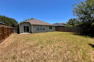 11505 Burton St, Manor, TX 78653 - Photo 15