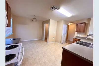 11505 Burton Street, Manor, TX 78653 - Photo 7