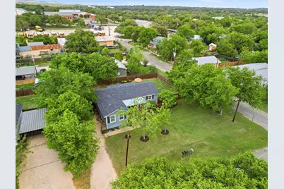 700 9th St Street, Blanco, TX 78606 - Photo 33