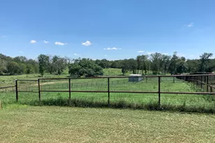 133 Clearfork Rd, Lockhart, TX 78644 - Photo 11