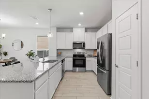 6909 Daniel Rnch Dr, Austin, TX 78744 - Photo 7