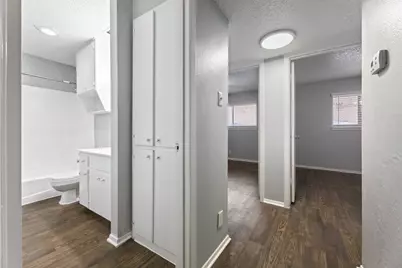 406 E 30th Street #204, Austin, TX 78705 - Photo 7