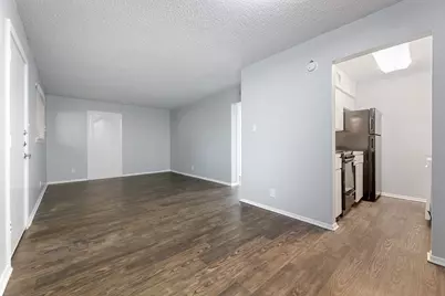 406 E 30th Street #204, Austin, TX 78705 - Photo 5