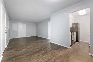 406 E 30th St, Austin, TX 78705 - Photo 5