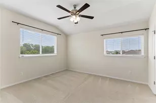 318 Schuylerville Dr, Elgin, TX 78621 - Photo 19