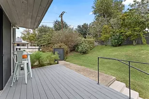 14011 Hummingbird Ln, Austin, TX 78732 - Photo 21