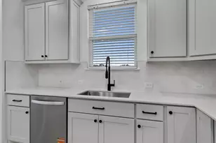 310 Livewater Ln, Georgetown, TX 78633 - Photo 15