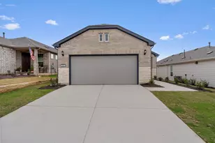 310 Livewater Ln, Georgetown, TX 78633 - Photo 3